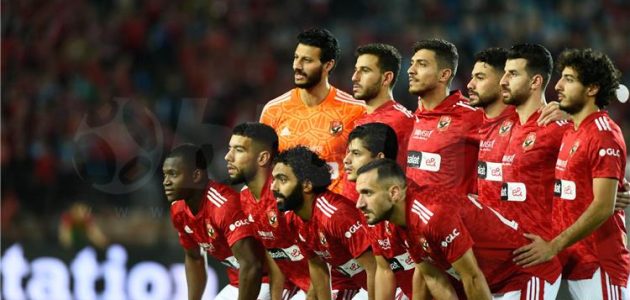 لاعب الأهلي يغيب أمام سموحة في الدوري المصري
