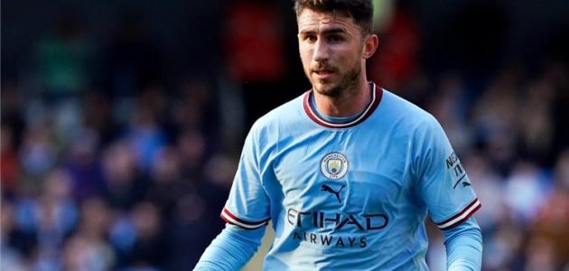 ديلي ميل: مانشستر سيتي يحسم موقفه من مستقبل لابورت بعد اهتمام برشلونة